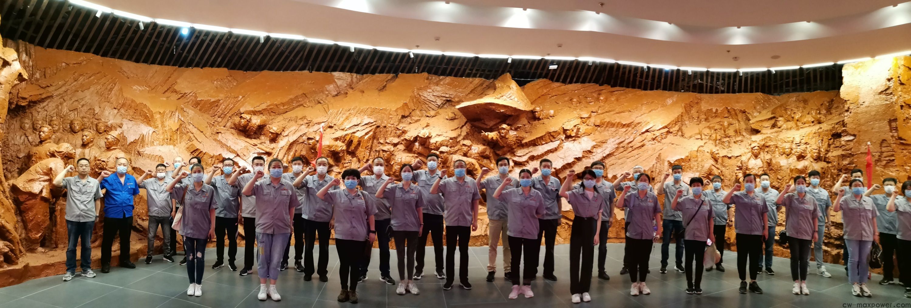 传承红色基因 bbin宝盈集团集团党委开展红色主题党建活动(图2) 传承红色基因 bbin宝盈集团集团党委开展红色主题党建活动(图2)