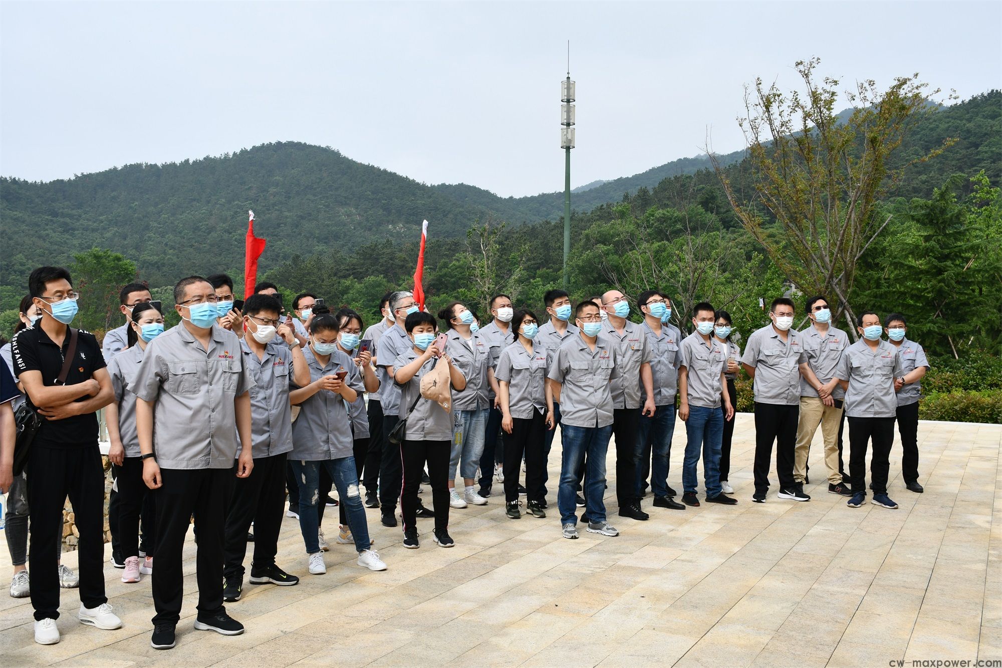 传承红色基因 bbin宝盈集团集团党委开展红色主题党建活动(图3) 传承红色基因 bbin宝盈集团集团党委开展红色主题党建活动(图3)