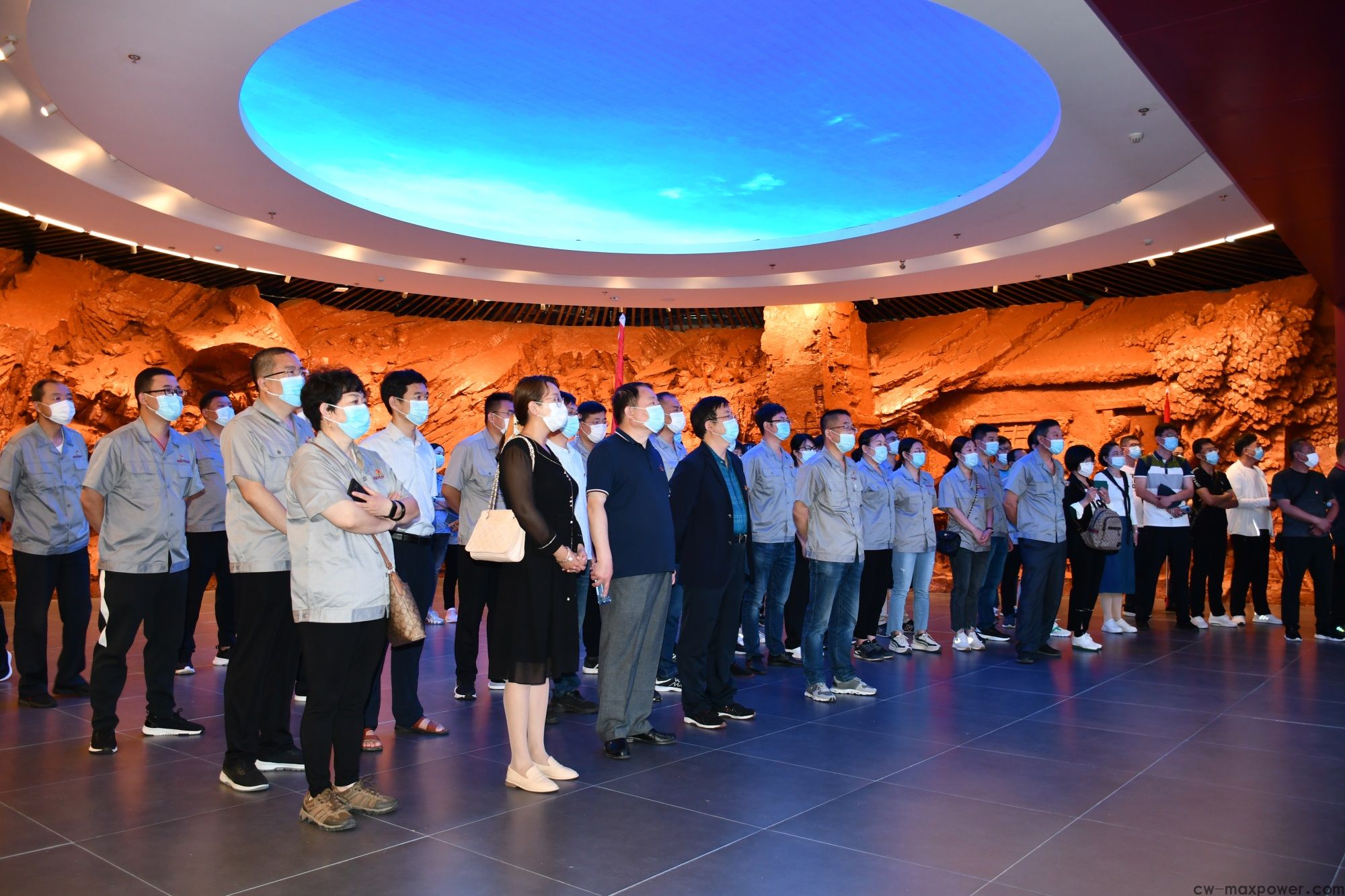 传承红色基因 bbin宝盈集团集团党委开展红色主题党建活动(图5) 传承红色基因 bbin宝盈集团集团党委开展红色主题党建活动(图5)